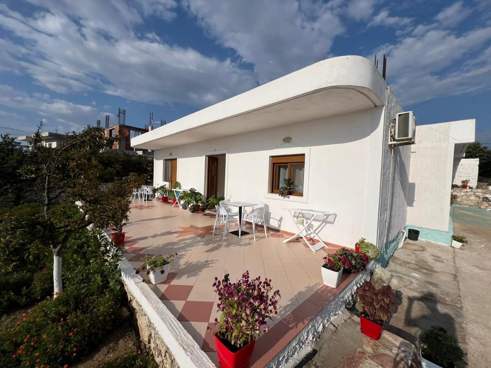 Teo Apartment Sarandë Exterior foto